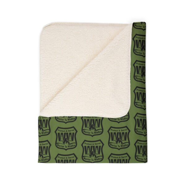 Fleece Sherpa Blanket Military Green - Image 12